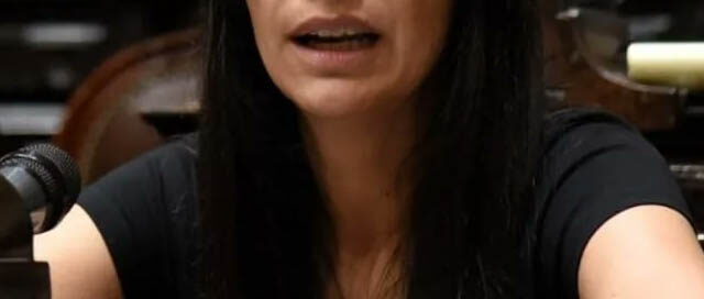 MISIONES: Cristina Brítez respaldó a docentes que irán a juicio por protestas salariales MISIONES: Cristina Brítez respaldó a docentes que irán a juicio por protestas salariales