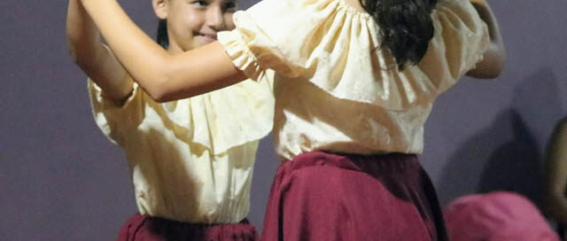 MONTECARLO: Emotivo cierre de año de la Escuela Municipal de Danzas en el barrio San Lorenzo MONTECARLO: Emotivo cierre de año de la Escuela Municipal de Danzas en el barrio San Lorenzo