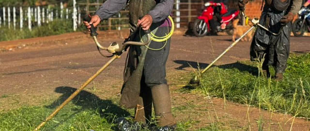 IGUAZÚ: Tareas de parquización y limpieza en el barrio Guatambú del IPRODHA