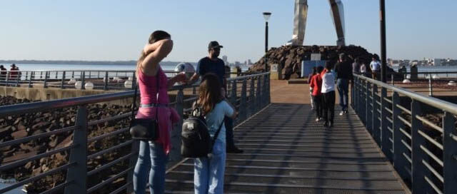 POSADAS: La capital misionera tuvo un 70% de ocupación turística durante el fin de semana largo POSADAS: La capital misionera tuvo un 70% de ocupación turística durante el fin de semana largo