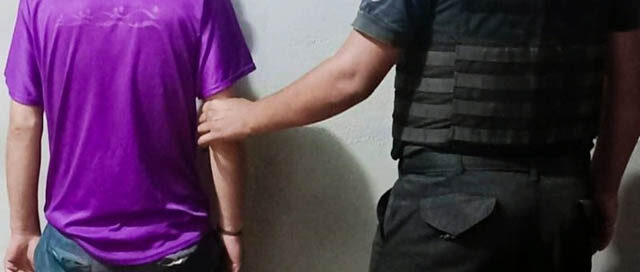 ELDORADO: Rápido operativo policial permitió detener a un joven por robo de cables en la Costanera ELDORADO: Rápido operativo policial permitió detener a un joven por robo de cables en la Costanera