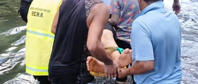 LOS HELECHOS: Un adolescente resultó herido tras caer en un salto y fue rescatado por la Policía LOS HELECHOS: Un adolescente resultó herido tras caer en un salto y fue rescatado por la Policía