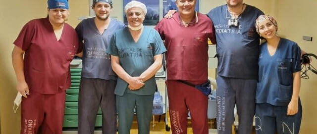 Realizan una cirugía inédita de descompresión traqueo-esofágica en un niño de 2 años Realizan una cirugía inédita de descompresión traqueo-esofágica en un niño de 2 años