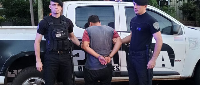 Apóstoles: Joven detenido tras amenazar a su familia con un arma blanca Apóstoles: Joven detenido tras amenazar a su familia con un arma blanca