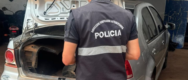 SAN VICENTE: La Policía secuestró un vehículo por adulteración en la numeración del motor SAN VICENTE: La Policía secuestró un vehículo por adulteración en la numeración del motor