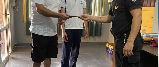 GOBERNADOR ROCA: La Policía recuperó un celular extraviado y lo devolvió a su dueño GOBERNADOR ROCA: La Policía recuperó un celular extraviado y lo devolvió a su dueño