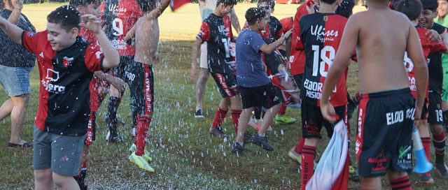 ELDORADO: 25 de Mayo se consagró campeón en la Categoría C del Infanto Juvenil ELDORADO: 25 de Mayo se consagró campeón en la Categoría C del Infanto Juvenil