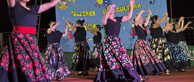 Iguazú: Gran cierre anual de las Escuelas Municipales reunió a la comunidad en el Anfiteatro Ramón Ayal