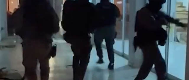 POSADAS: Desbaratan presunta red de usura con tres detenidos y más de 300 tarjetas secuestradas POSADAS: Desbaratan presunta red de usura con tres detenidos y más de 300 tarjetas secuestradas