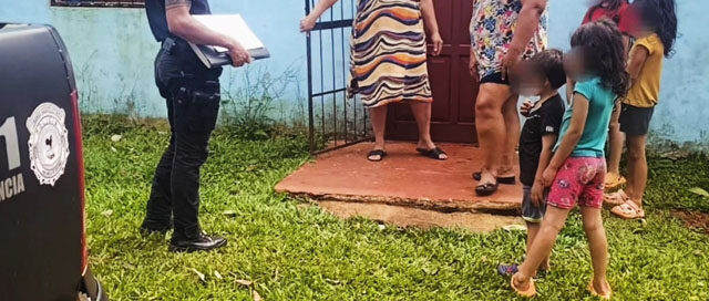VILLA BONITA: La Policía rescató a cuatro menores encerrados y sin alimentos en un caso de presunto abandono VILLA BONITA: La Policía rescató a cuatro menores encerrados y sin alimentos en un caso de presunto abandono
