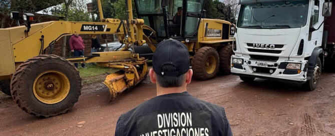 POSADAS: Estafa millonaria a constructora: recuperan un camión y una motoniveladora