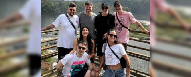 IGUAZÚ: Andy Kusnetzoff y “Perros de la Calle” transmitieron en vivo desde las Cataratas