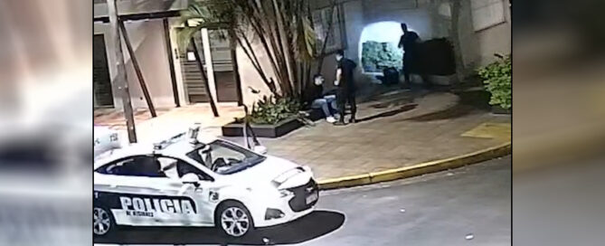 POSADAS: Cámaras del CIO 911 captaron un robo en tiempo real y una pareja terminó detenida