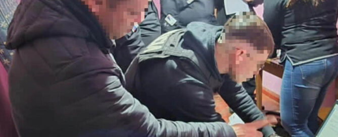 OBERÁ: Detuvieron a un hombre por ofrecer material de abuso infantil; secuestraron dispositivos, ropa infantil y droga