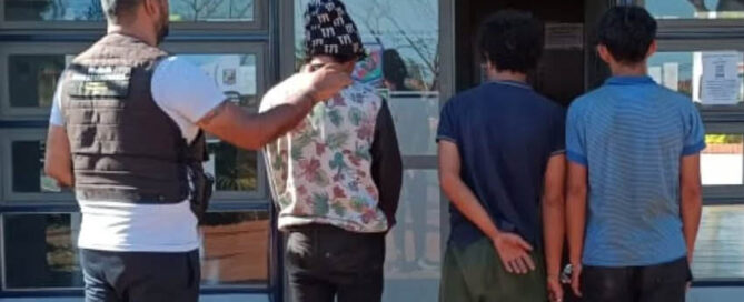 POSADAS: Detuvieron a tres hermanos acusados de robar en la casa de un vecino en Villa Poujade