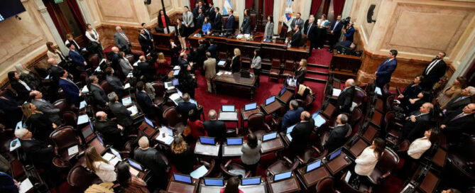 El Senado debate el veto de Milei a la ley de emergencia en discapacidad y límites a los DNU