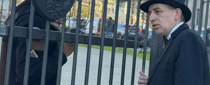 El “Mago sin Dientes” volvió a pedir una reunión con Milei y afirmó que sus shows cayeron 40%