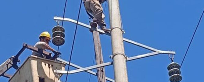 ELDORADO: Avanza el refuerzo de la línea de 33 kV entre Eldorado y Pozo Azul