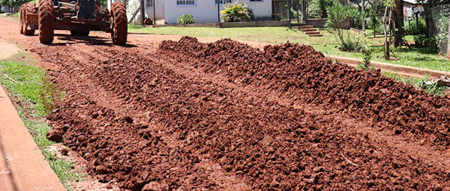 ALEM: Trabajos viales para mejorar la circulación en el barrio Altos del Bosque