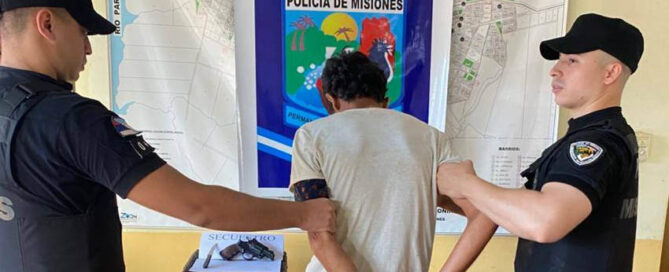 WANDA: Detenido tras intentar asaltar a una pareja con un arma de utilería y atacar a la Policía WANDA: Detenido tras intentar asaltar a una pareja con un arma de utilería y atacar a la Policía