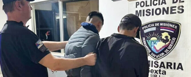 Detienen a dos jóvenes cuando intentaban robar una vivienda en 128 Viviendas; secuestraron drogas y herramientas