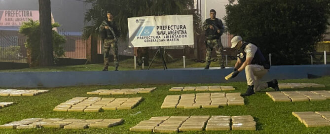 Prefectura incautó más de una tonelada de droga sobre la ribera del Paraná