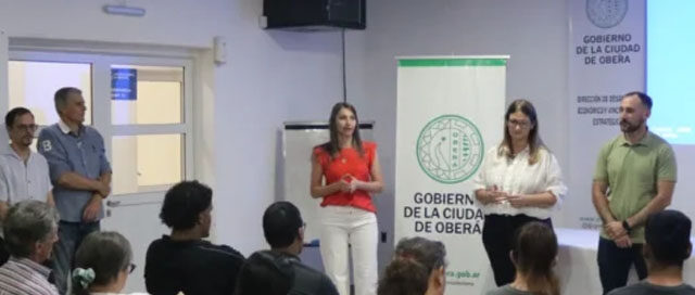 OBERÁ: Más de 30 personas recibieron certificados de capacitación en oficios
