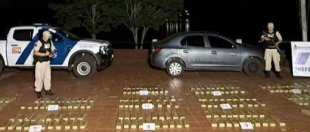 SANTA ANA: Prefectura secuestró más de 500 kilos de marihuana tras una persecución nocturna SANTA ANA: Prefectura secuestró más de 500 kilos de marihuana tras una persecución nocturna