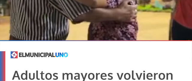 Adultos mayores volvieron a disfrutar de las clases de baile al aire libre