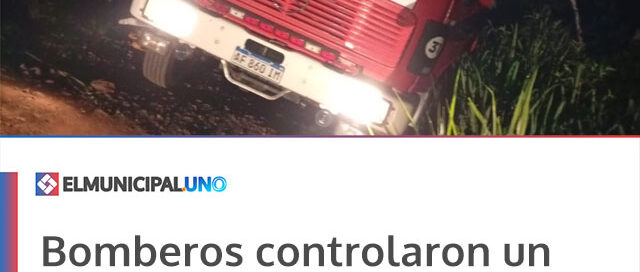 Bomberos controlaron un incendio que destruyó una vivienda en barrio Altos del Paraná Bomberos controlaron un incendio que destruyó una vivienda en barrio Altos del Paraná