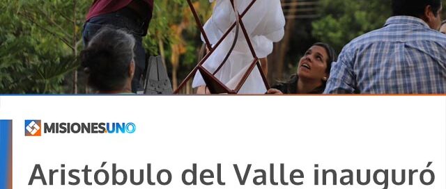 Aristóbulo del Valle inauguró la reinterpretación de la escultura “Yo Mujer” en el marco del Día Internacional de la Mujer