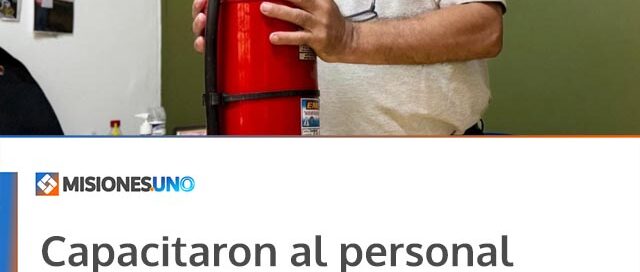 Capacitaron al personal municipal de Iguazú en el uso y manejo de matafuegos